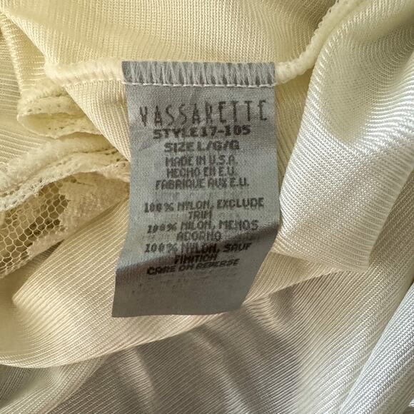 Vassarette Vintage Ivory Lace Trim Camisole Slip Top - Picture 4 of 4